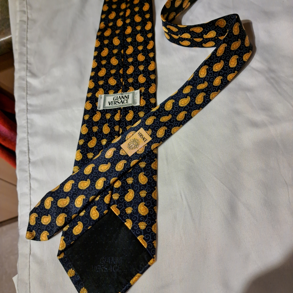 Versace Men's Paisley Tie - Black and Gold